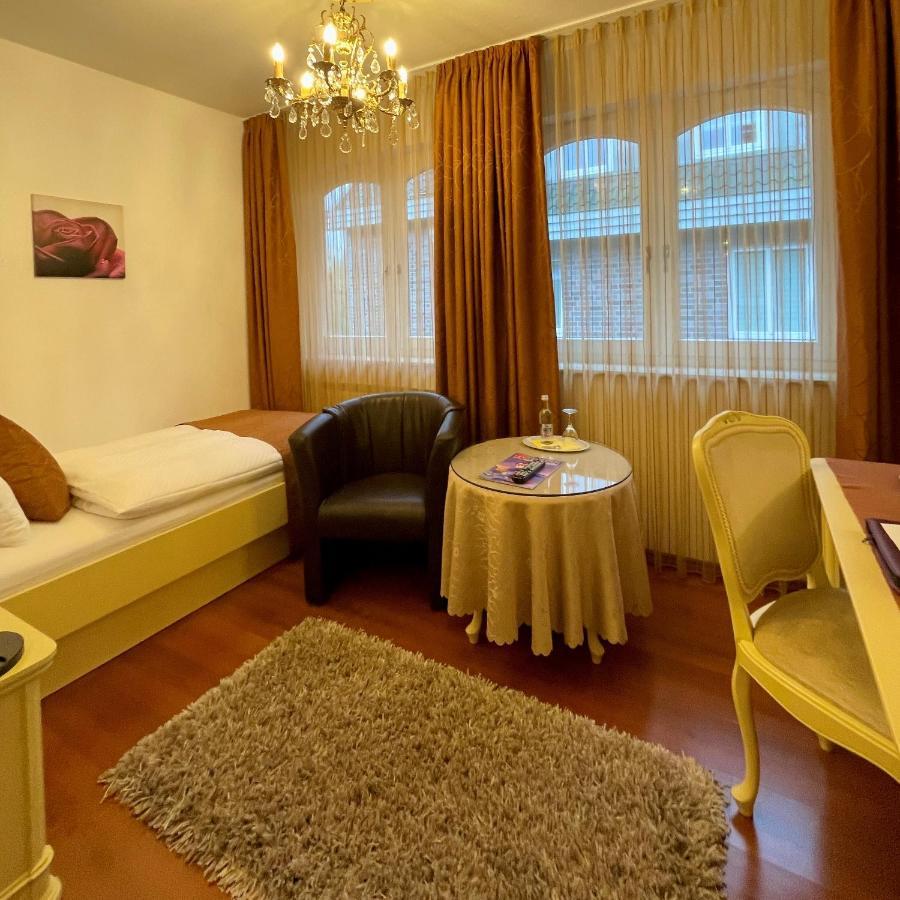Villa Am Park Бад Цвишенан Екстериор снимка