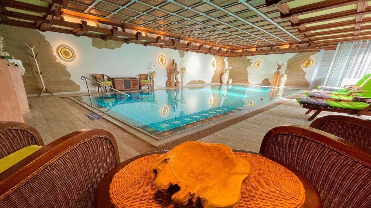 Villa Am Park Бад Цвишенан Екстериор снимка