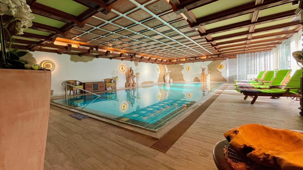 Villa Am Park Бад Цвишенан Екстериор снимка